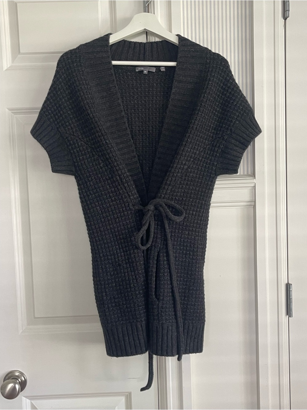 Vince Black Short-Sleeve Tie-Front Cashmere Cardigan